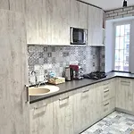 біля узбережжя одеси - ланжерон, парк шевченко, лунапарк Grotess Appartamento Odessa