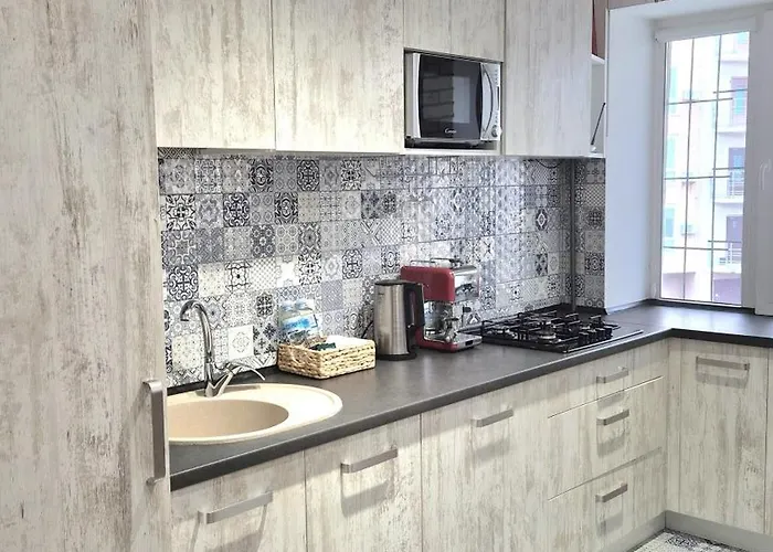 біля узбережжя одеси - ланжерон, парк шевченко, лунапарк Grotess Apartment Odesa