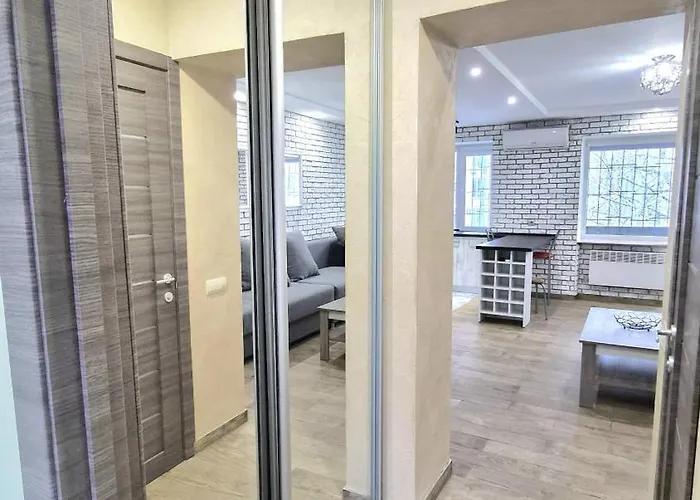 біля узбережжя одеси - ланжерон, парк шевченко, лунапарк Grotess Apartment Odesa